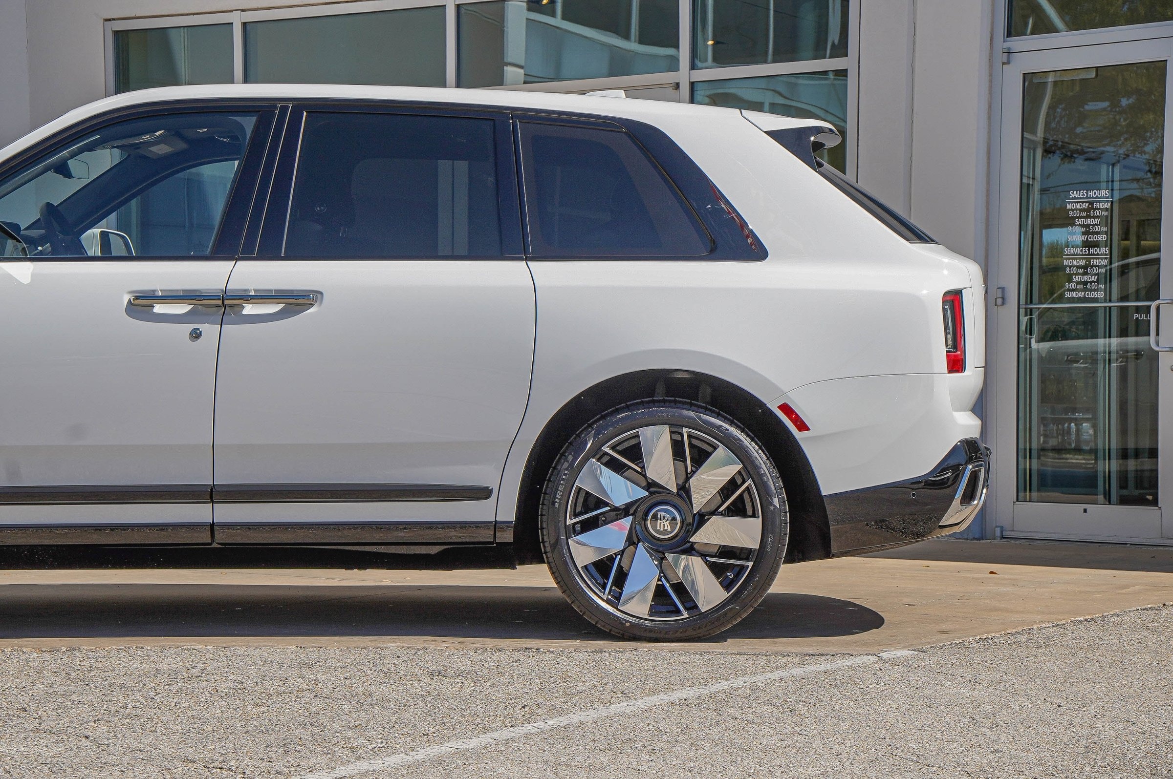 2026 Rolls-Royce Cullinan Base - Photo 13
