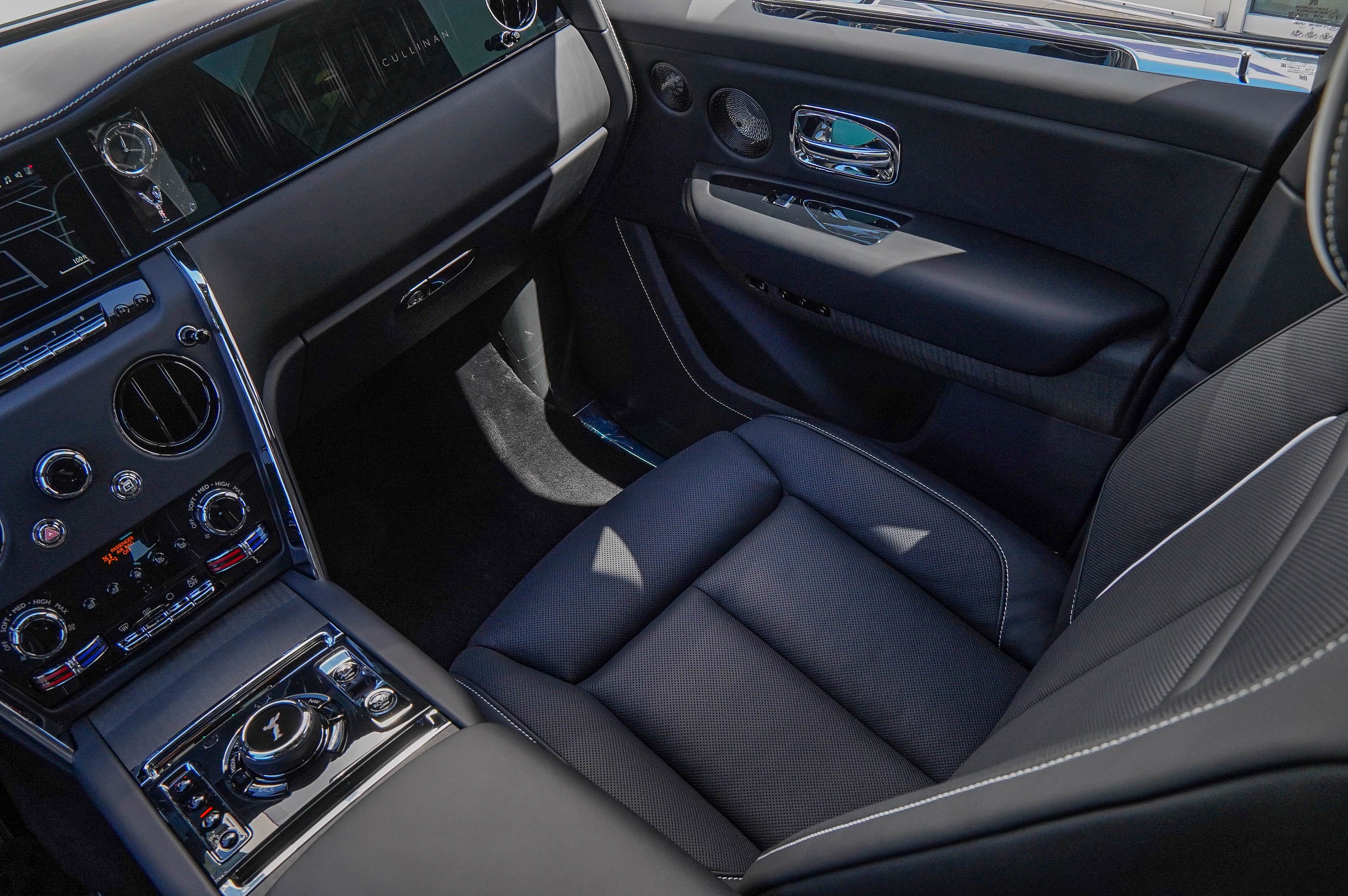 2026 Rolls-Royce Cullinan Base - Photo 40