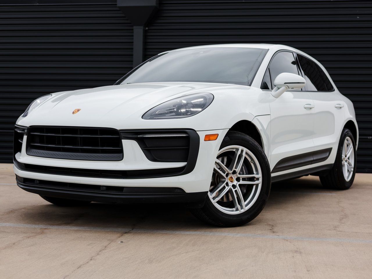 2022 Porsche Macan AWD