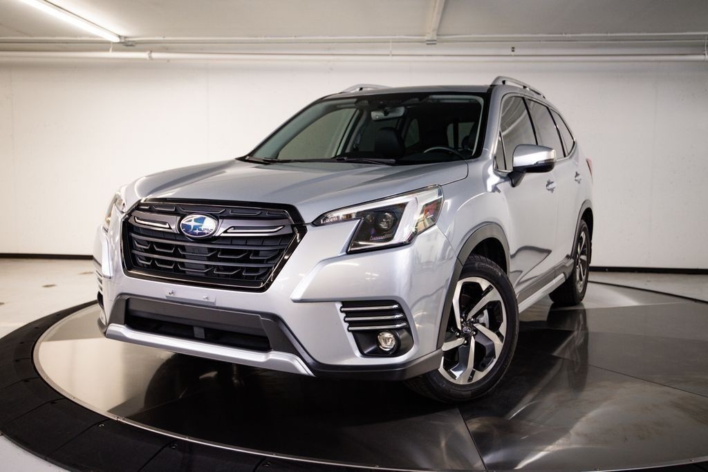 Ice Silver Metallic 2022 Subaru Forester SUV / Crossover All-Wheel Drive Continuously Variable Transmission