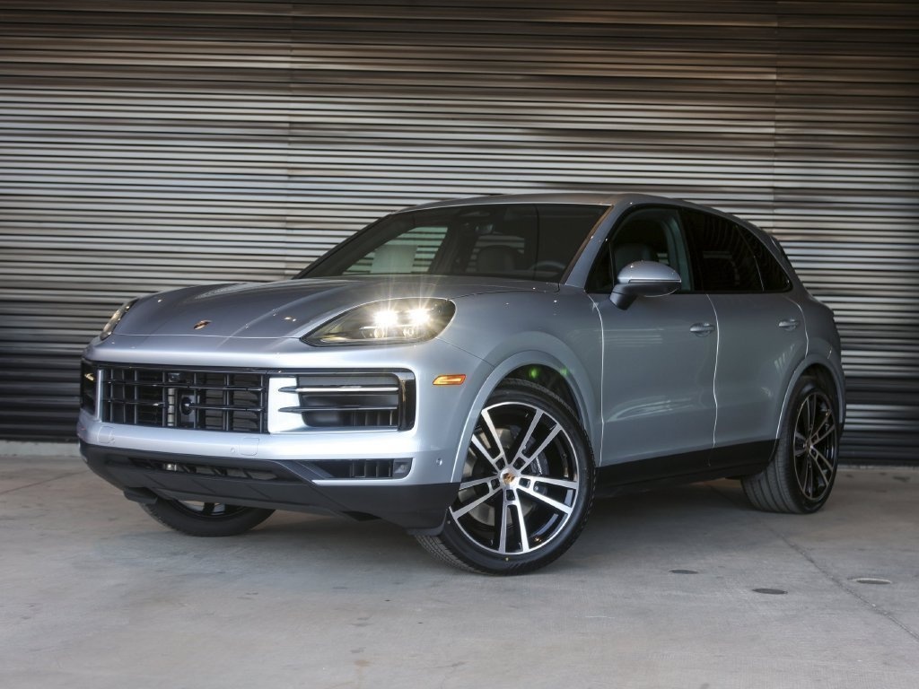 Dolomite Silver Metallic 2026 Porsche Cayenne SUV / Crossover All-Wheel Drive 8-Speed Automatic